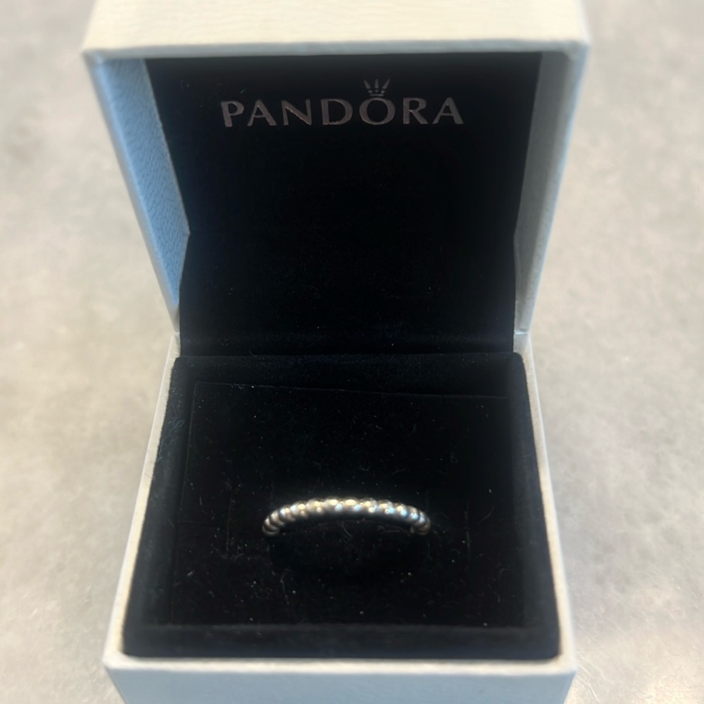 Pandora Band Ring - Size 6